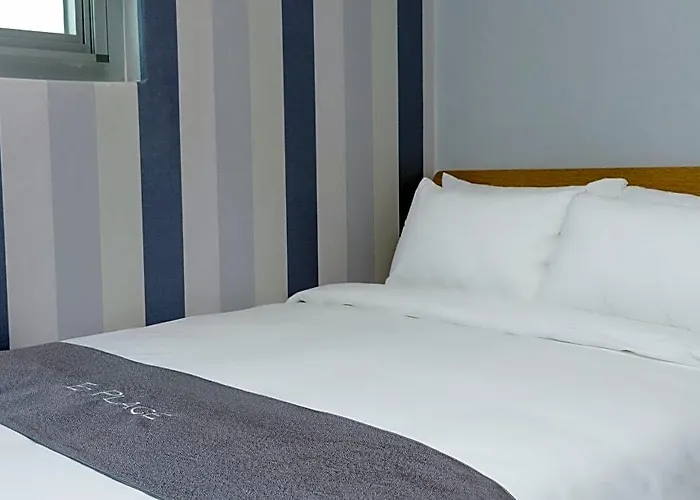 E7 Place Dongdaemun 4*