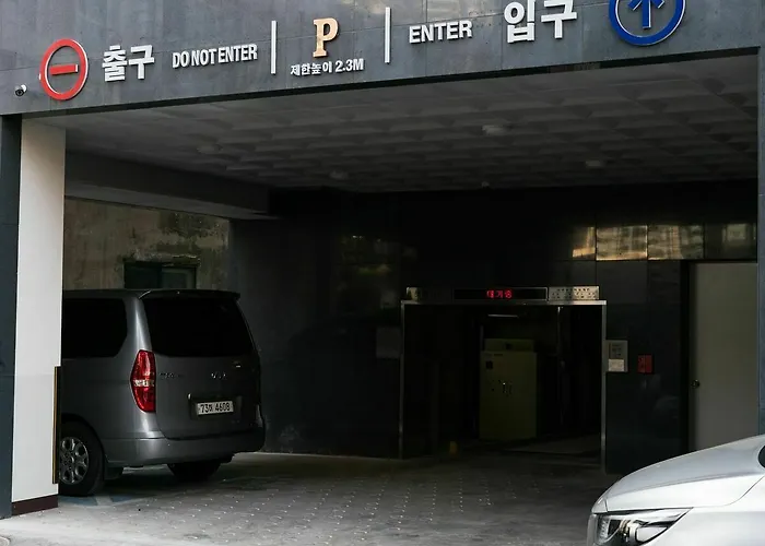 Hotel E7 Place Dongdaemun 4*