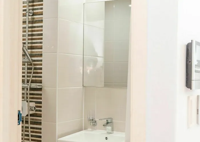E7 Place Dongdaemun 4*